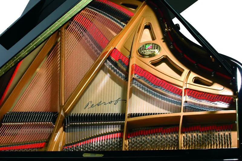 Piano à queue Petrof model 194