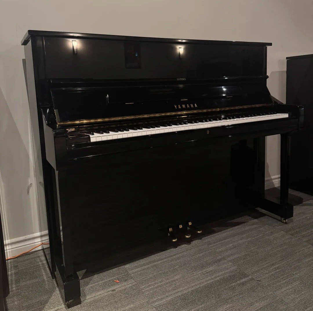 Piano droit Yamaha d’occasion