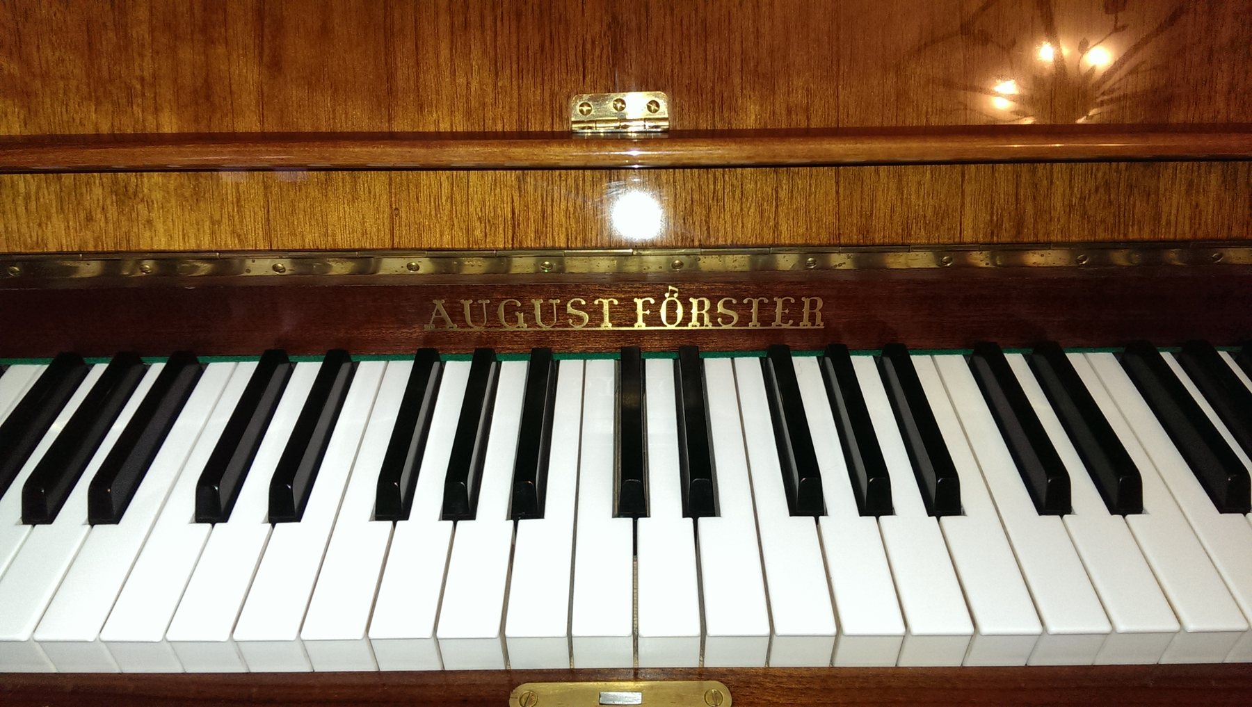 Clavier d’un piano August Förster