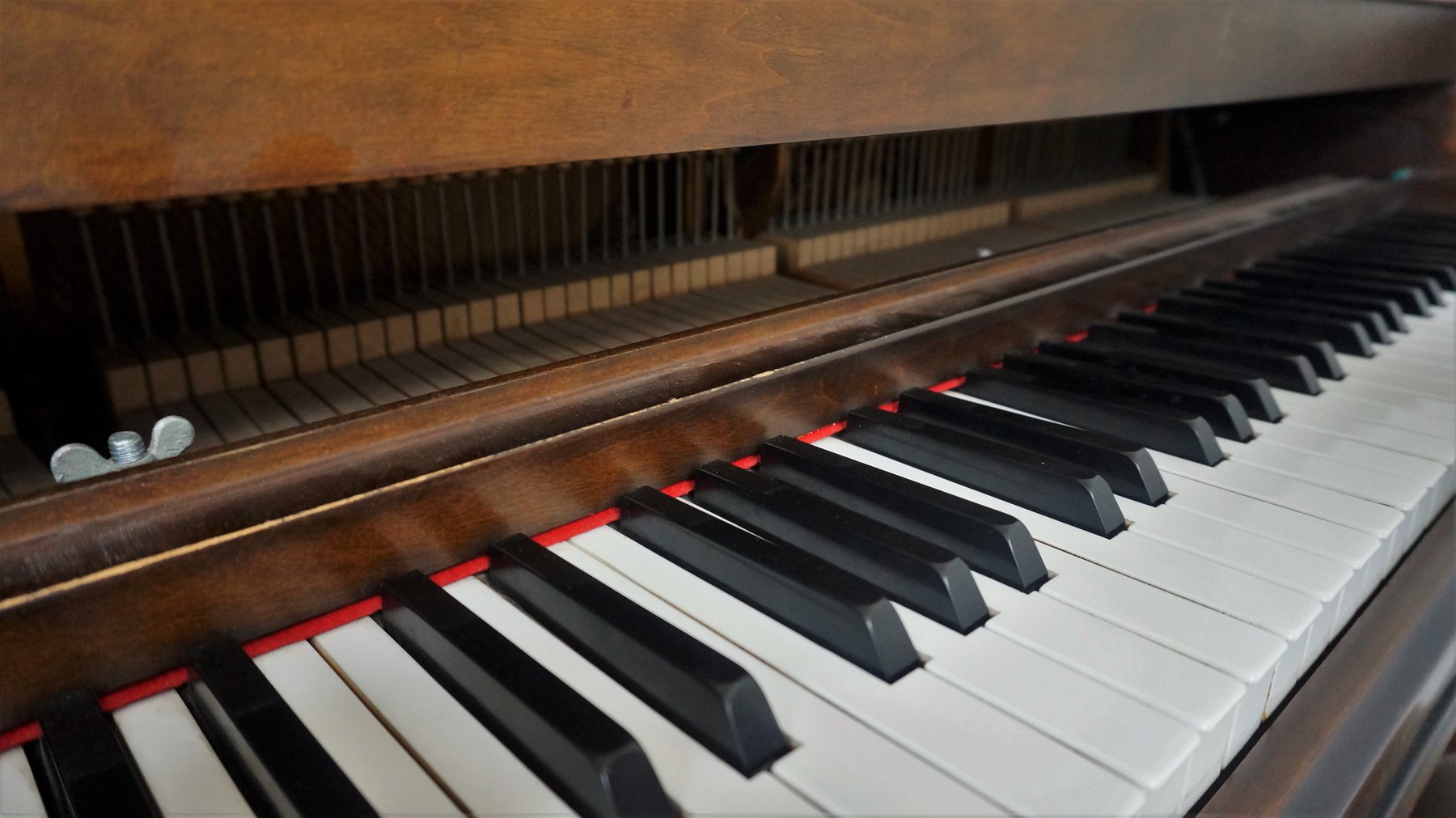 Clavier d’un piano ancien